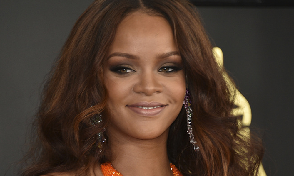 Rihanna es nombrada ‘héroe nacional’ de la Isla de Barbados’